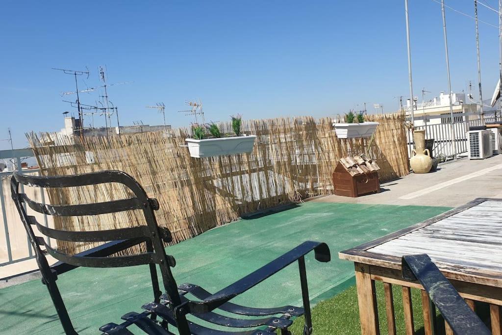 Καλινοβου 1 Κευελπιδων Πεδιον Αρεωσ Apartment Athena Bagian luar foto